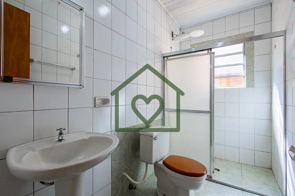 Imagem Casa residencial à venda no bairro Medianeira, em Porto Alegre

Excelente oportunidade para quem bu...