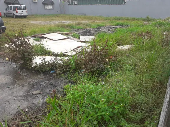 Imagem Terreno à Venda, 650 m² em Caiçara - Praia Grande