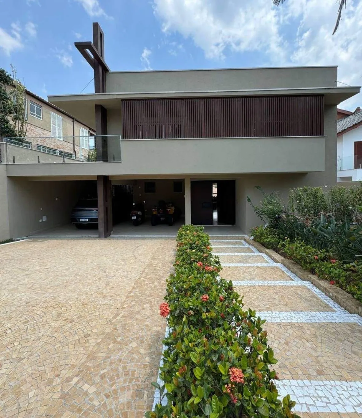Foto do imóvel Casa à venda no Alphaville 01 em Barueri, 4 suítes, 524 m², piscina, rooftop, mobiliada e terreno de 572 m² em ALPHAVILLE RESIDENCIAL UM, BARUERI - SP