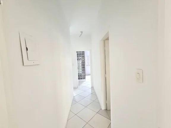 Imagem Excelente casa localizada no centro de Ubatuba - SP