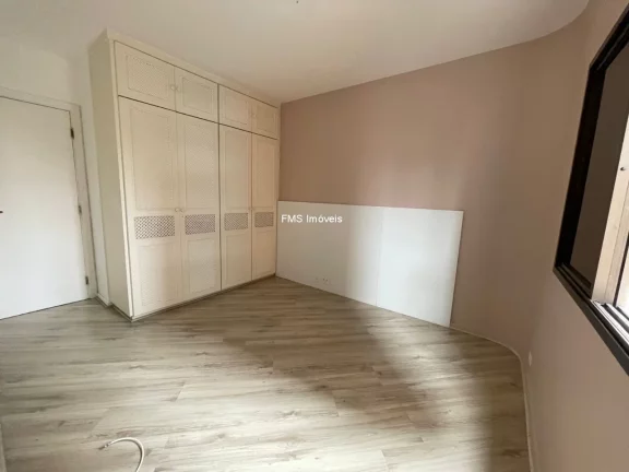 Imagem Apartamento alto padrão na Vila Nova Conceição: 4 quartos, 3 suítes, 5 banheiros, 2 vagas na melhor localização de São Paulo!