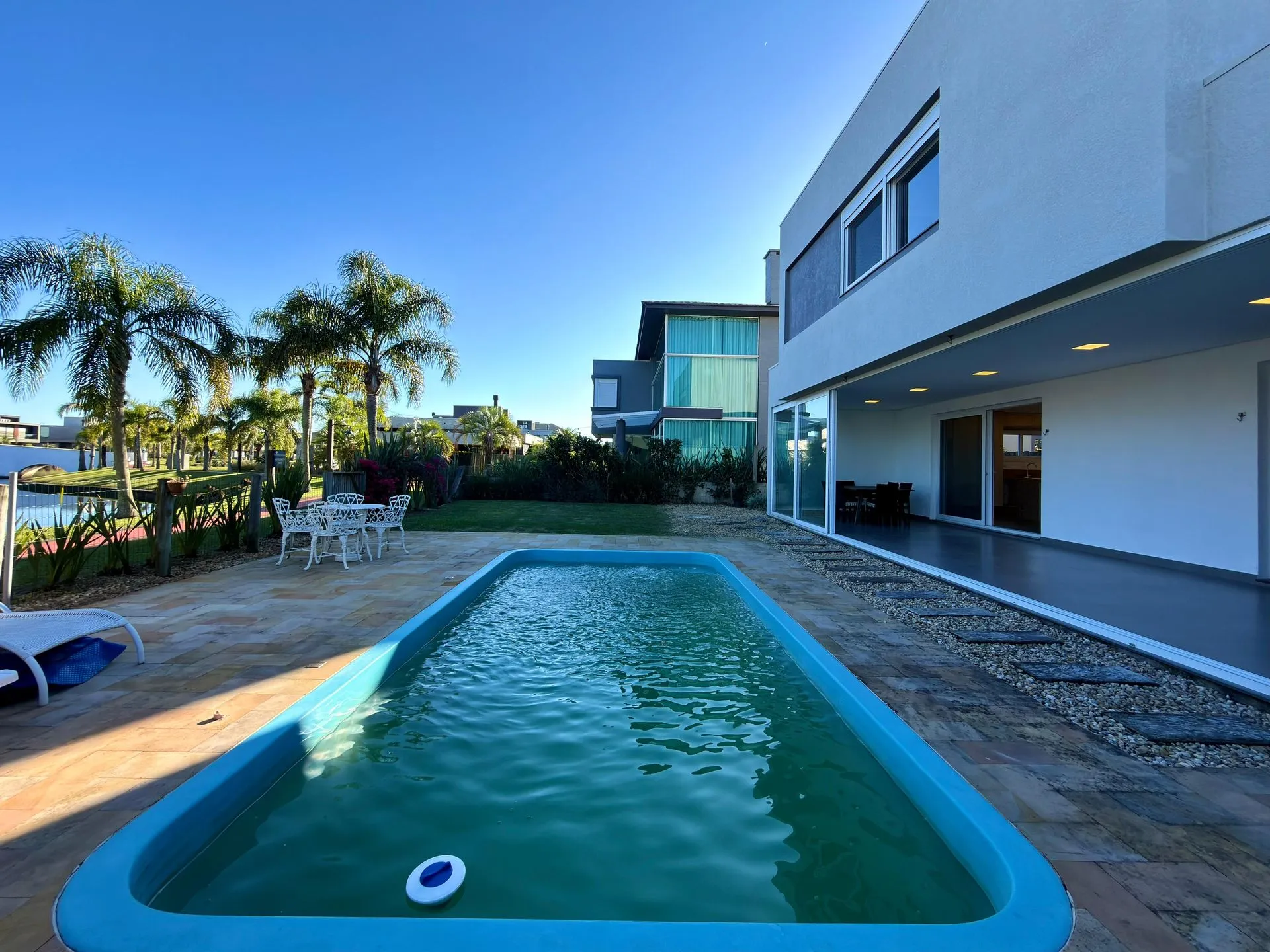 Imagem Casa à venda em Xangri-lá, Centro, com 4 quartos, 291m2