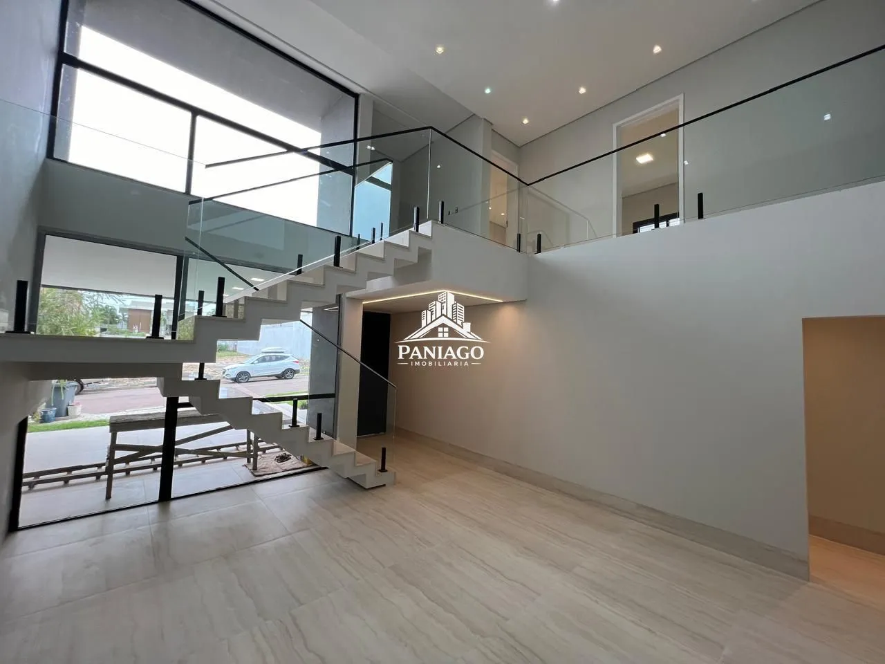 Foto do imóvel Casa com 5 Quartos, 4 Suítes e Piscina à Venda no Villa Jardim em Avenida Vila Jardim, s n - Condomínio Residencial Vila Jardim, Cuiabá - MT