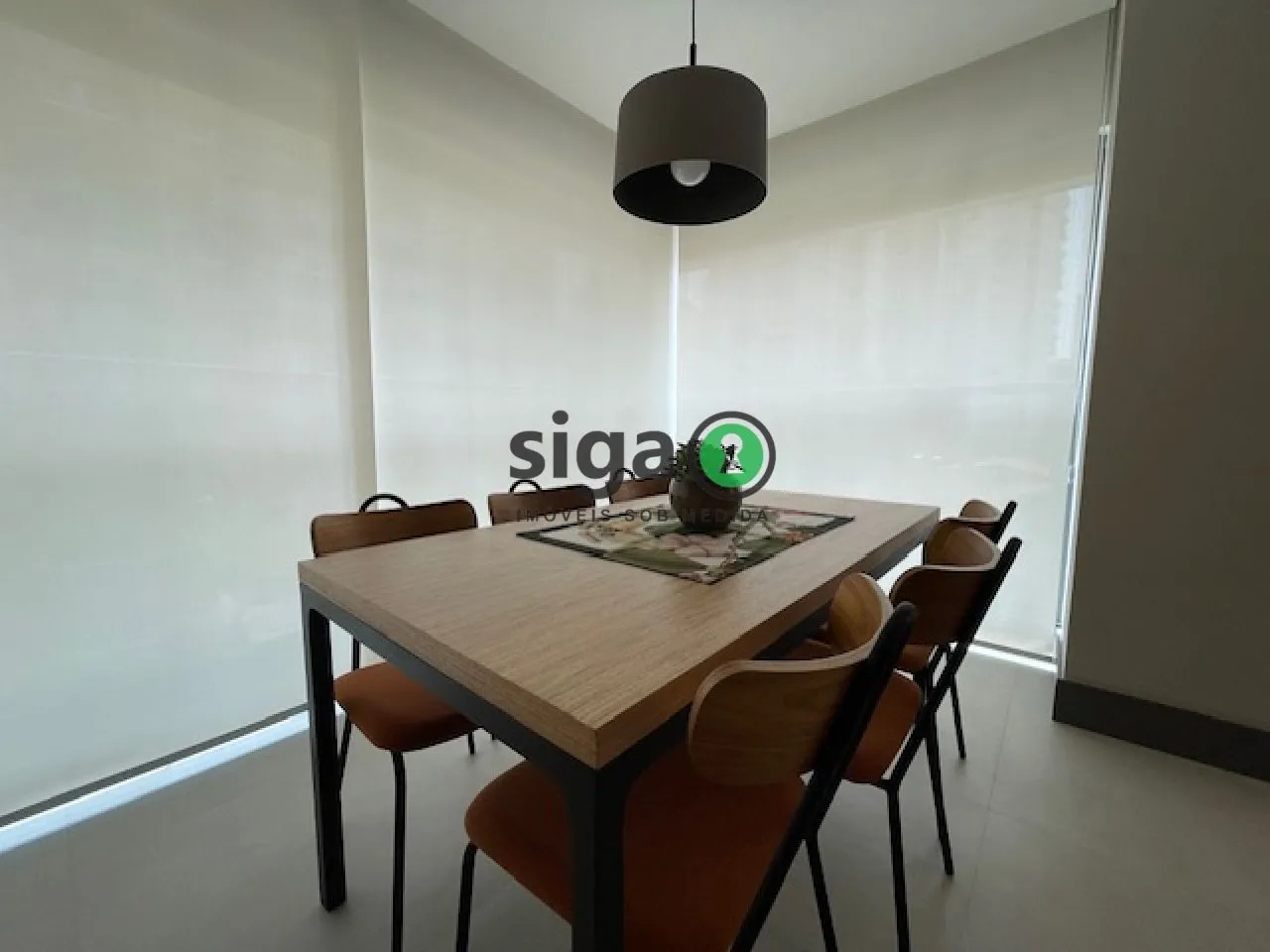 Imagem Apartamento mobiliado para VENDA com 2 dorms, sendo 1 suite, 1 vg com vista eterna para o Jd Europa