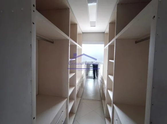 Imagem Casa em condomínio fechado - Alto padrão