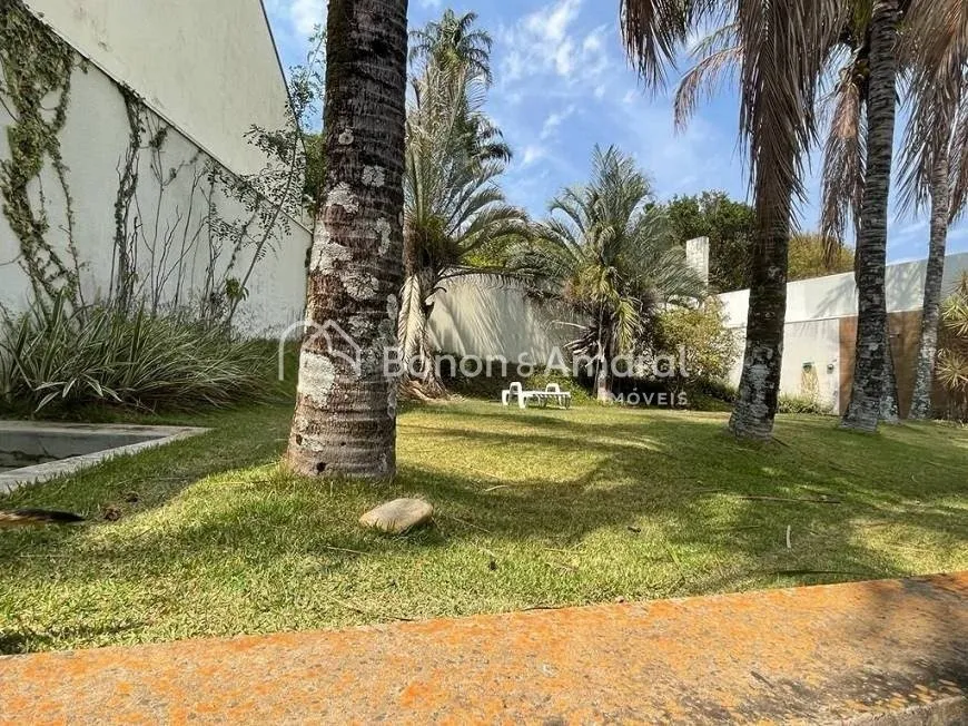Imagem Casa de Condomínio com 3 Quartos e 4 banheiros à Venda, 262 m² por R$ 1.350.000