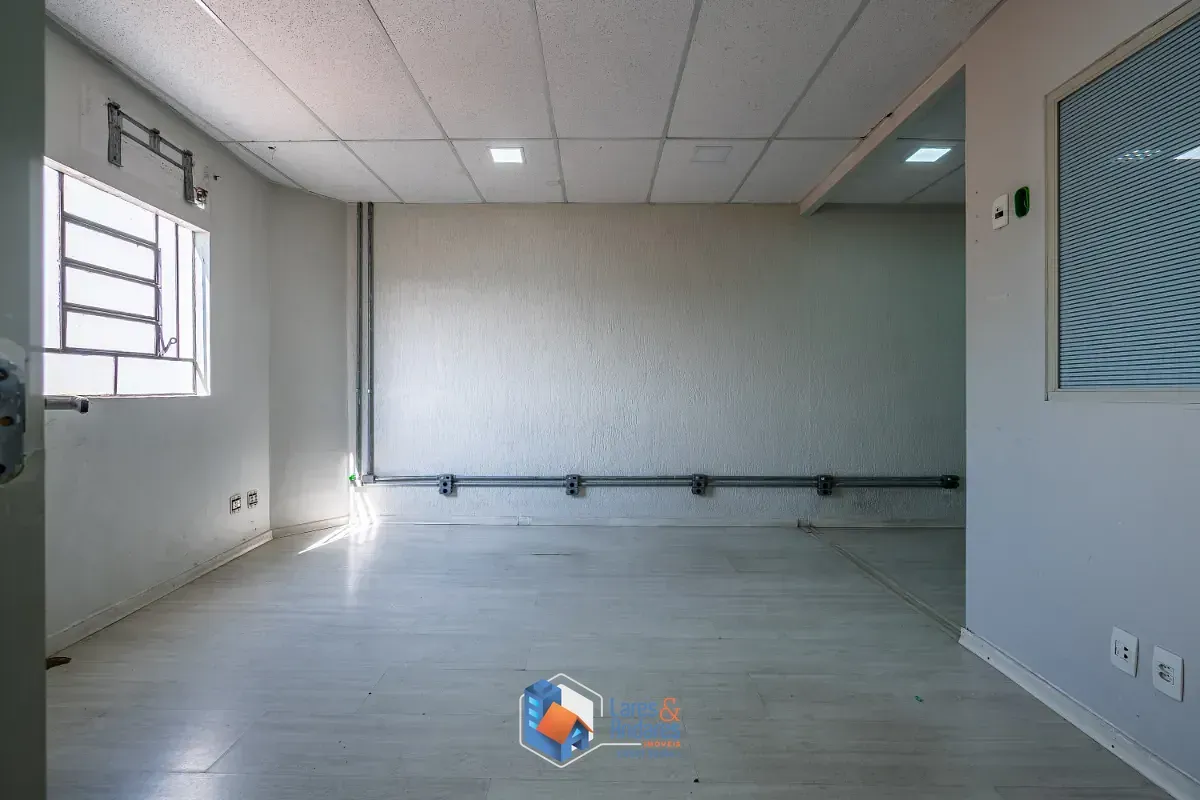 Imagem Casa comercial para venda em Cambuci, 619m²