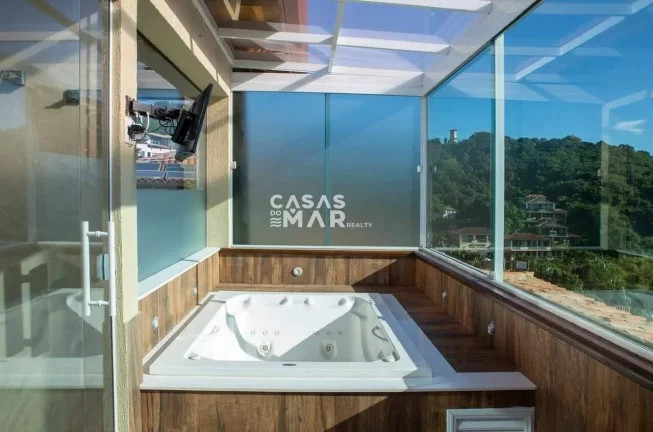 Imagem Oportunidade Única: Casa de Luxo Frente Mar em João Fernandes, Búzios-RJ - 9 Quartos, 9 Suítes, 10 Banheiros, 2.000m²!