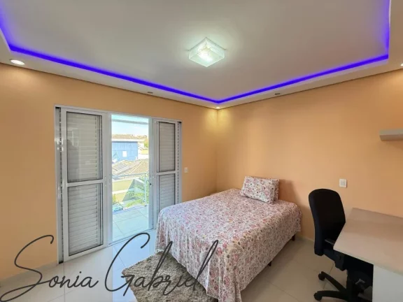 Imagem Casa em Condomínio em Vinhedo-SP: 4 Quartos, 2 Suítes, 3 Salas, 4 Banheiros, 4 Vagas - Imperdível!