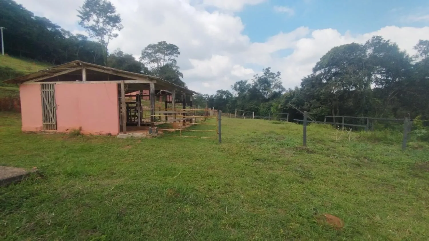 Imagem Sítio espetacular a venda em Brumadinho/MG -10 hectares de terra
