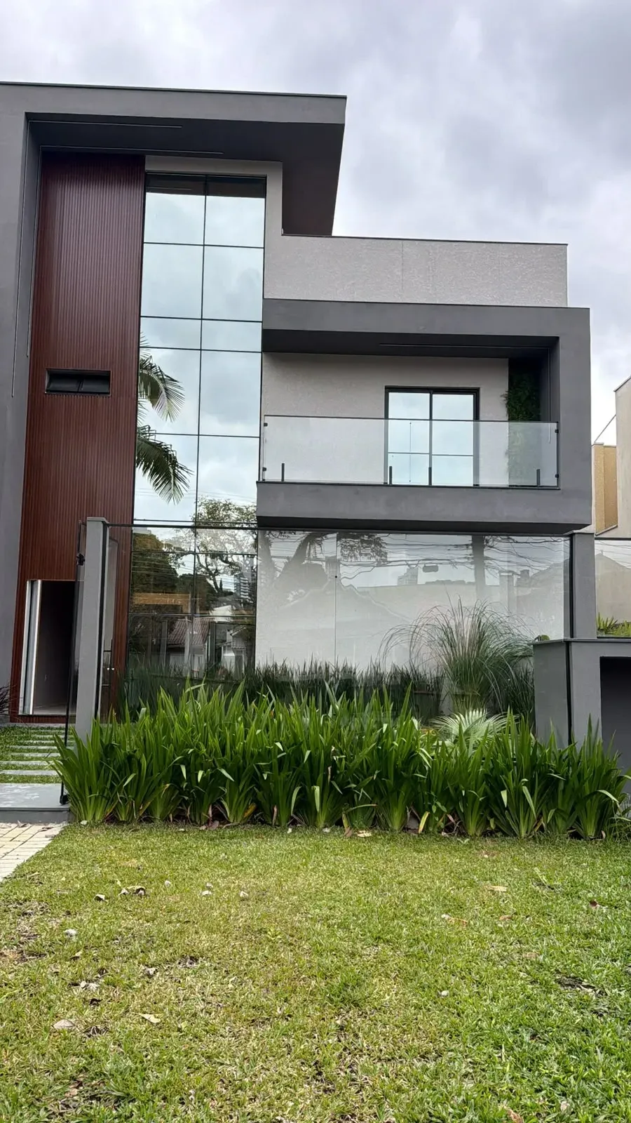 Imagem Casa de Condomínio com 3 Quartos à Venda, 150 m² em Santo Inácio - Curitiba