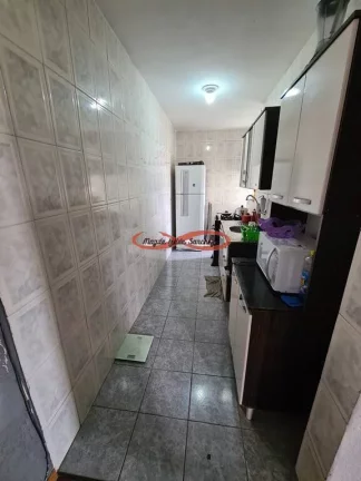Imagem APARTAMENTO USADO A VENDA EM ITAQUERA - POUCOS METROS RADIAL LESTE.