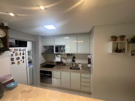 Imagem Excelente apartamento reformado com três quartos varanda a venda em Alphaville l
