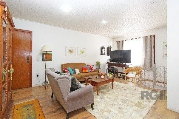 Imagem Vende-se bela cobertura 3 quartos com suíte, 2 vagas, dependencia completa em prédio com elevador - 220m² - Floresta