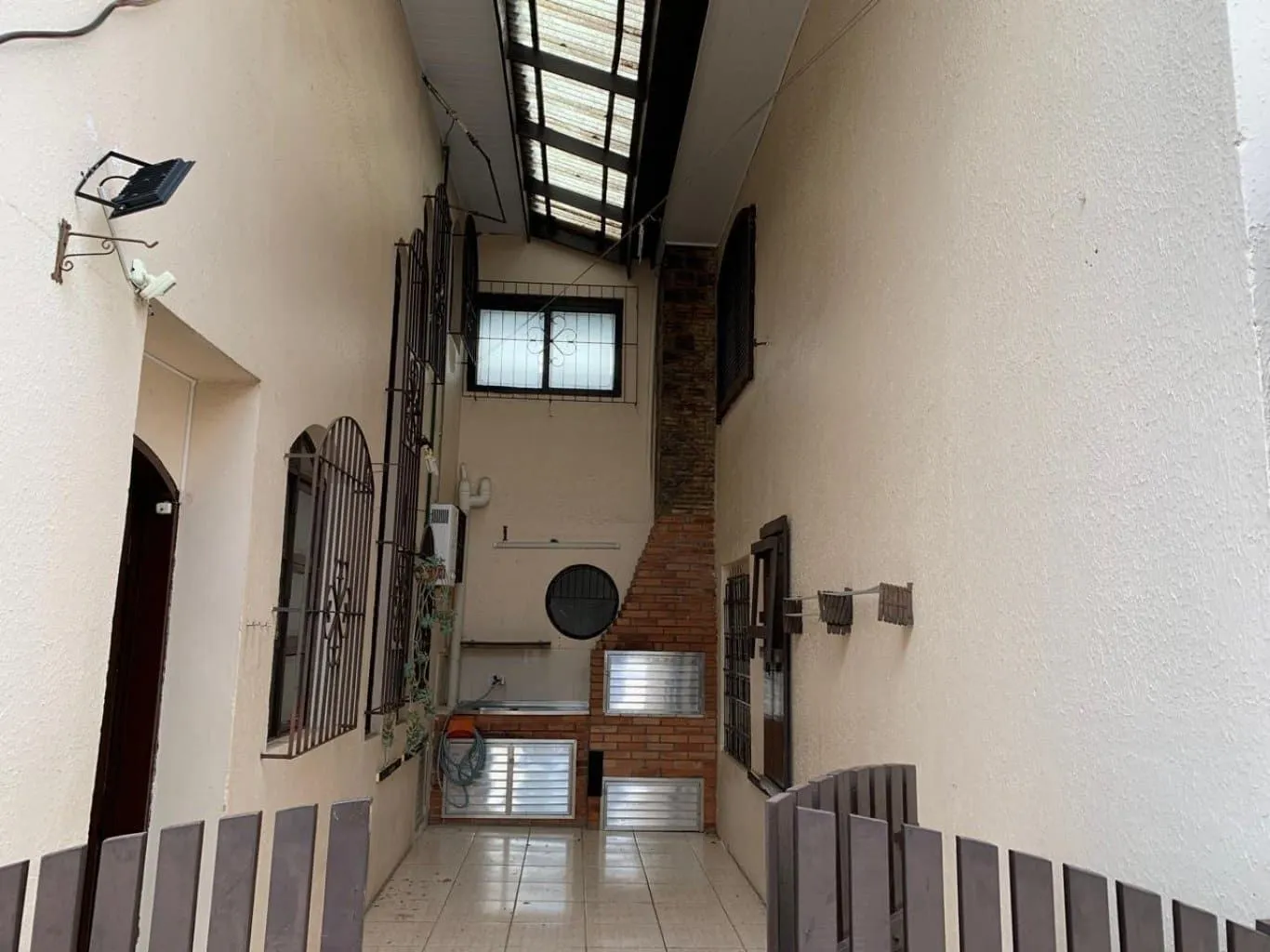 Imagem Casa em Condomínio de 3 dormitórios à venda em Tristeza, Porto Alegre.