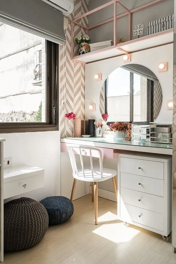 Imagem Apartamento de 3 dormitórios com 1 suíte, semimobiliado.