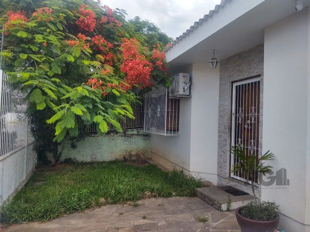 Imagem Casa de 2 dormitórios no bairro Passo das Pedras