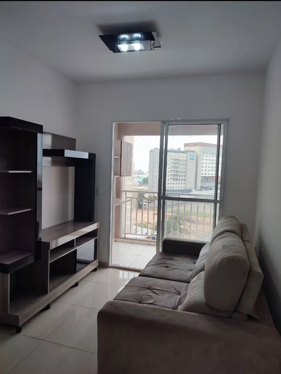 Imagem Apartamento à venda no Campolim com 2 dormitórios, varanda gourmet e 2 vagas de garagem