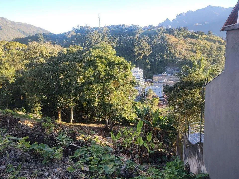 Imagem Terreno para Venda em Teresópolis / RJ no bairro Parque São Luiz