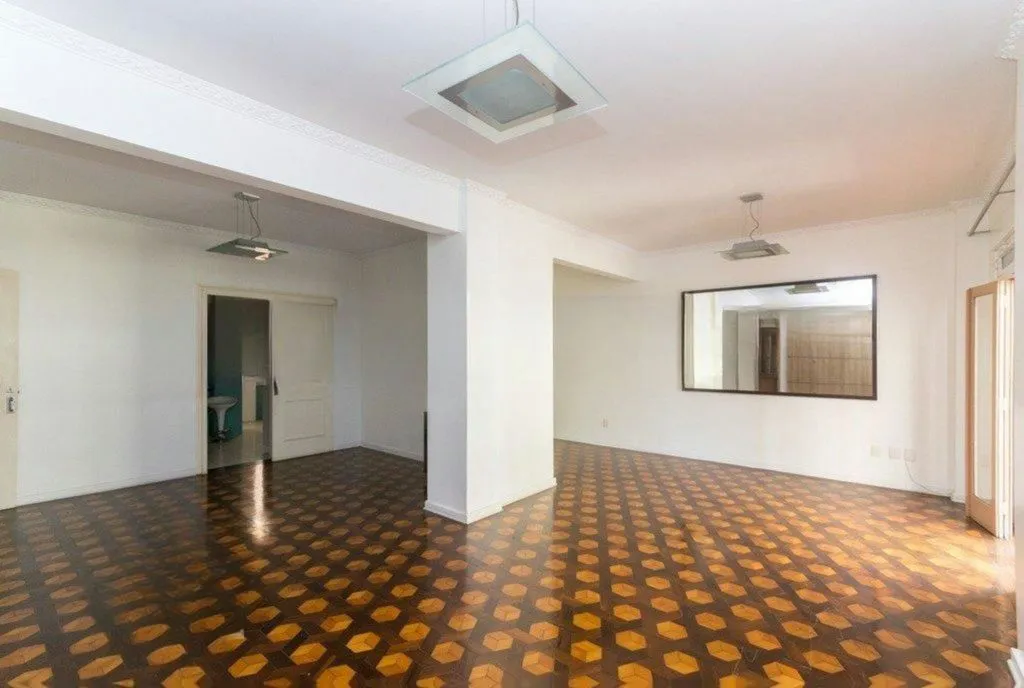 Imagem Apartamento de 3 dormitórios à venda no Bairro Centro Histórico - Porto Alegre