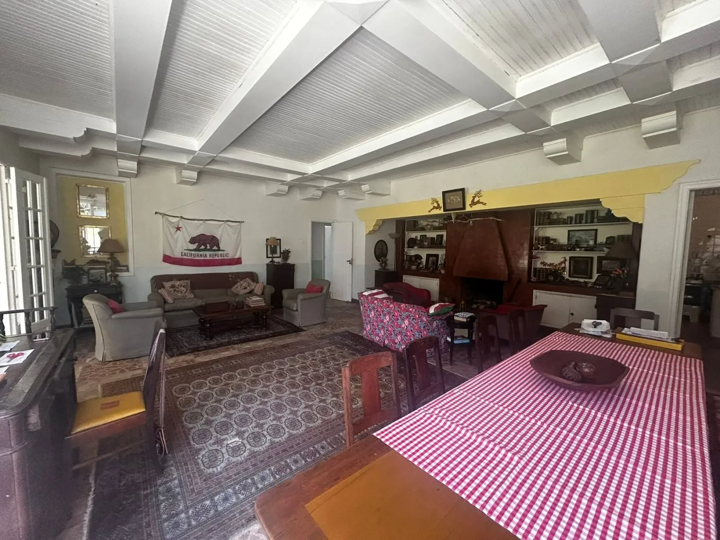 Imagem Casa para Venda em Petrópolis / RJ no bairro Araras