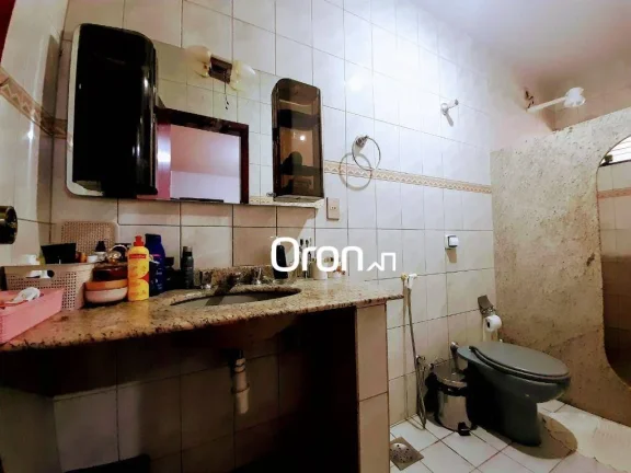 Imagem Casa à venda, 320 m² por R$ 670.000,00 - Jardim Novo Mundo - Goiânia/GO