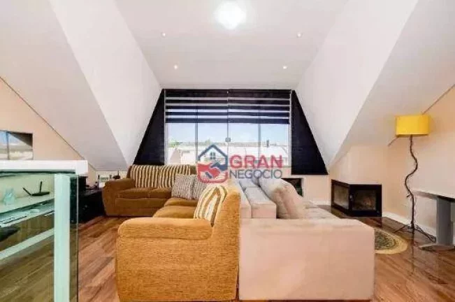 Imagem Sobrado Triplex com 3 quartos em São Jos?(C) dos Pinhais