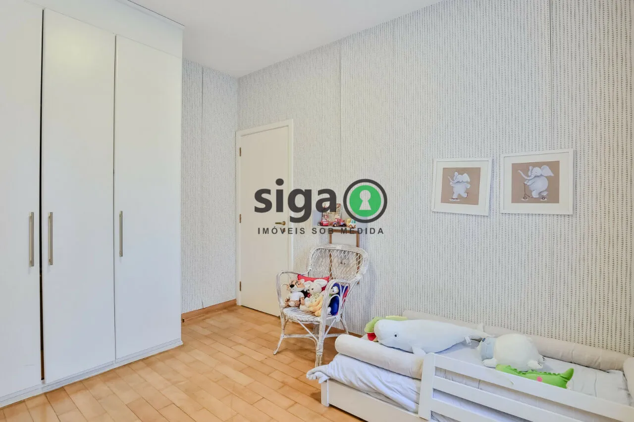 Imagem Casa sofisticada com 5 quartos, piscina privativa e sótão versátil!