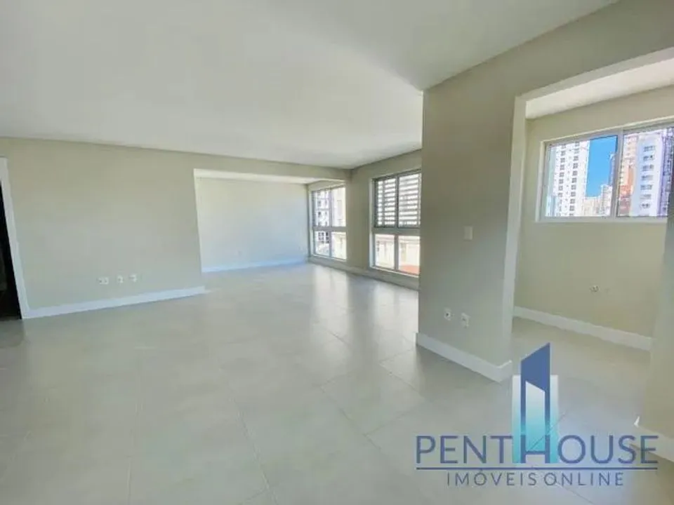Imagem Apartamento Zona Central para Venda em Balneário Camboriú, CENTRO, 3 dormitórios, 2 suítes, 3 banheiros, 2 vagas