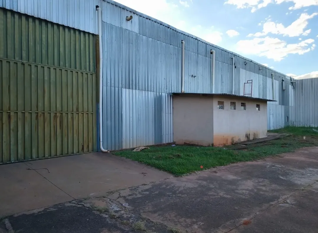 Imagem Salão alugo1800 m² p/ depósito ou industria/ zona sul São José do Rio Preto/SP