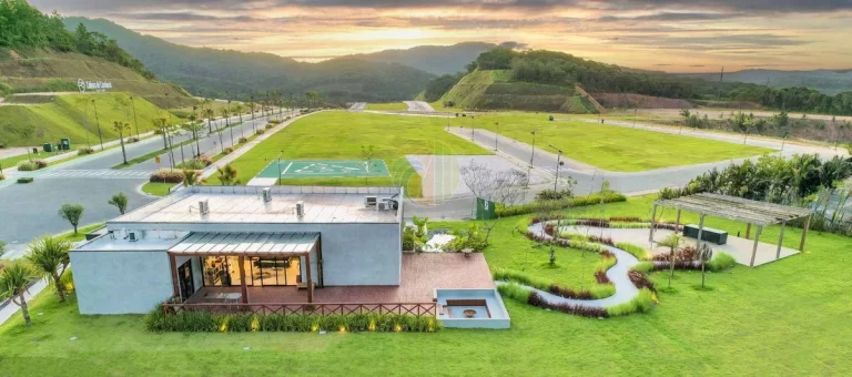 Foto do imóvel Colinas de Camboriú Village em BR 101, Av. Marginal Oeste