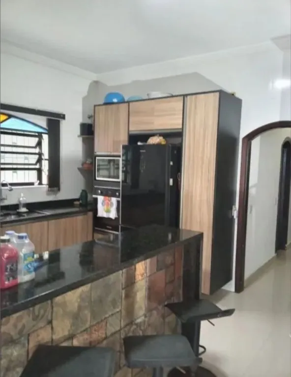 Imagem CASA COM 260,00 m² - AVIAÇÃO - PRAIA GRANDE SP
