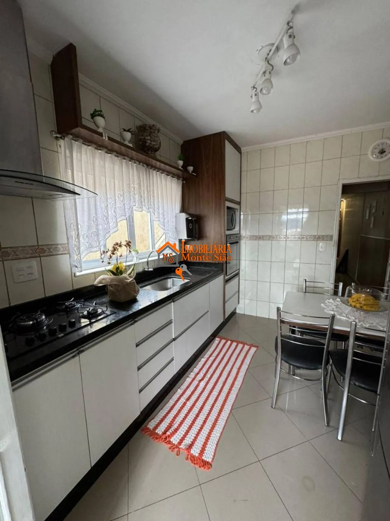 Imagem Sobrado com 3 dormitórios à venda, 147 m² por R$ 675.000,00 - Jardim Paraventi - Guarulhos/SP