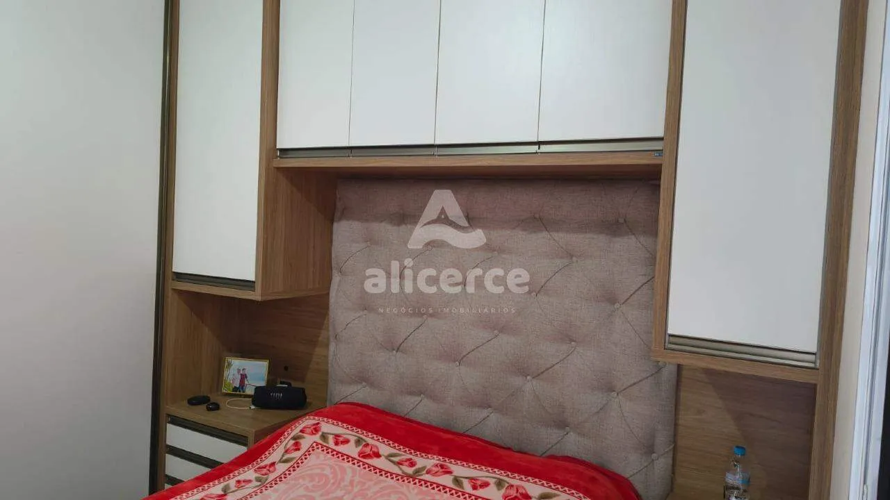 Imagem Sobrado à venda com 3 quartos 1 suíte, 105m² em Potecas São José