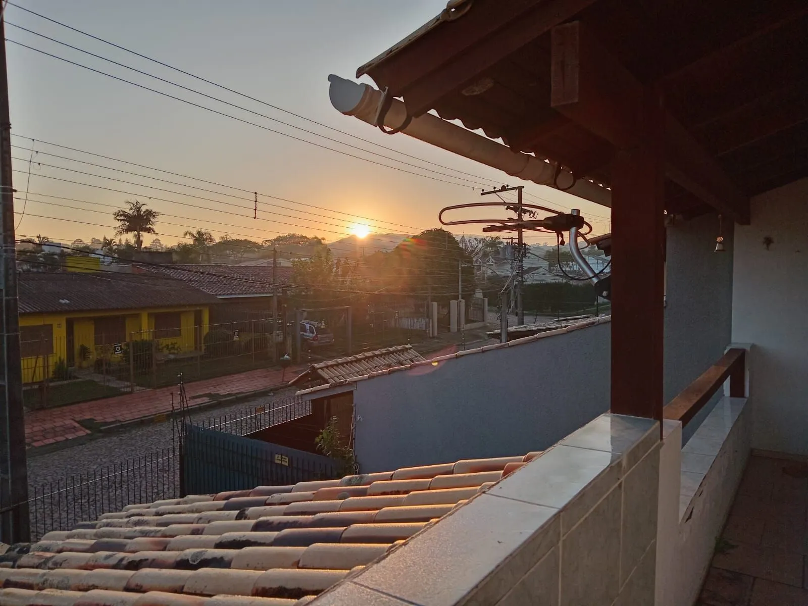 Imagem Excelente oportunidade de adquirir um sobrado no charmoso bairro Guarujá