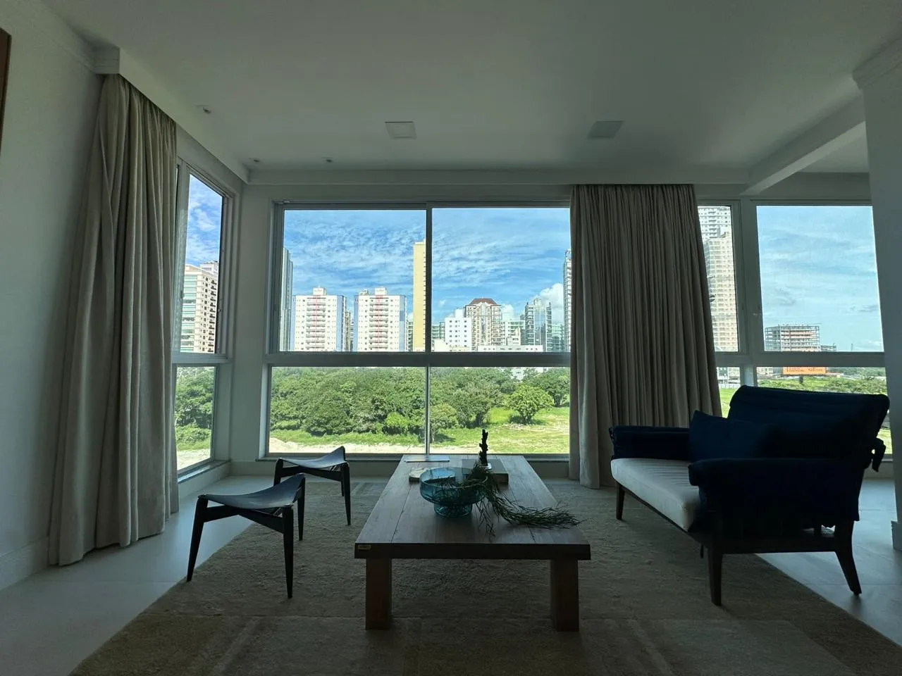 Imagem Apartamento à venda com 294m2 por R$ 3.200.000,00