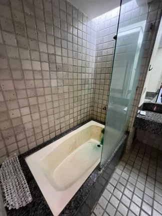Imagem Flat para Locação em Jaboatão dos Guararapes, Piedade, 1 dormitório, 1 banheiro, 1 vaga