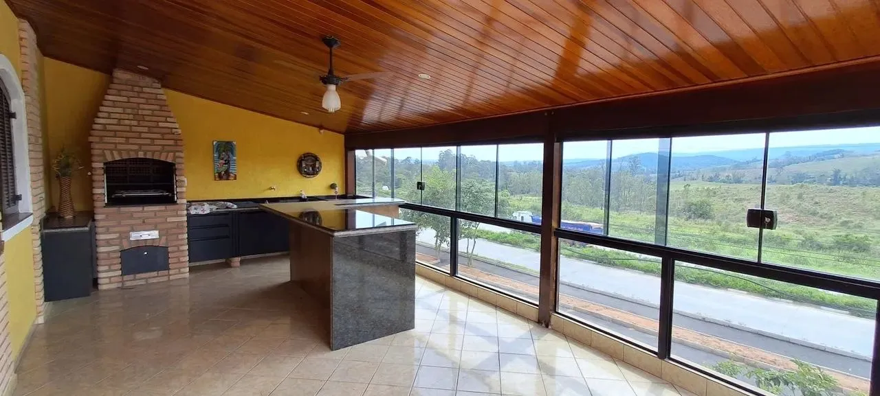 Foto do imóvel Imperdível Casa Comercial à Venda em Cidade], Bairro]: 3 Quartos, 1 Suíte, 1 Sala, 2 Banheiros, 5 Vagas, 256m²! em JARDIM PIAZZA DI ROMA, SOROCABA - SP