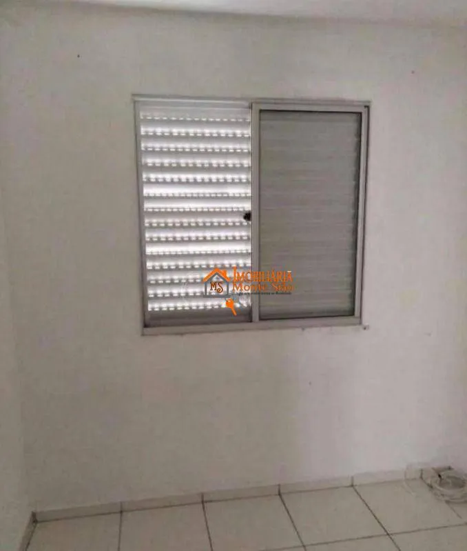 Imagem Apartamento com 2 dormitórios à venda, 44 m² por R$ 234.000 - Água Chata - Guarulhos/SP