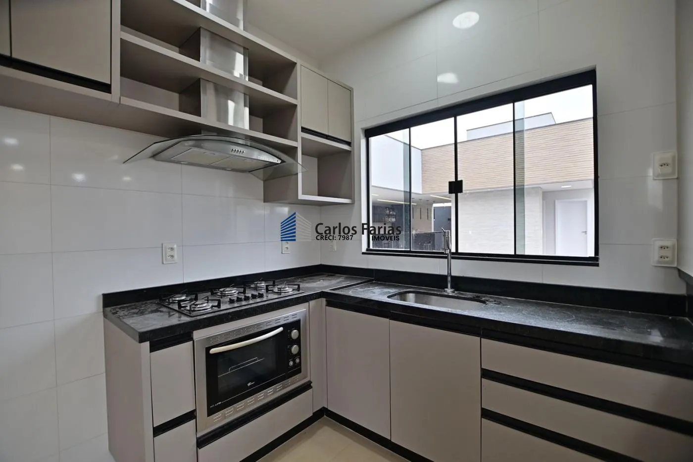 Imagem Casa em Condomínio para Venda em Brasília, Setor Habitacional Jardim Botânico, 2 dormitórios, 1 suíte, 3 banheiros, 4 vagas