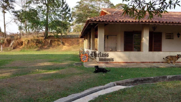 Imagem Sítio com 6 dormitórios à venda, 15000 m² por R$ 1.500.000,00 - Cachoeira - Atibaia/SP