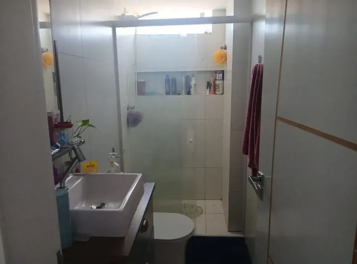 Imagem Apartamento reformado com 63 m², 2 quartos, varanda e vaga de garagem em Jardim América, próximo às praias de Cabedelo.