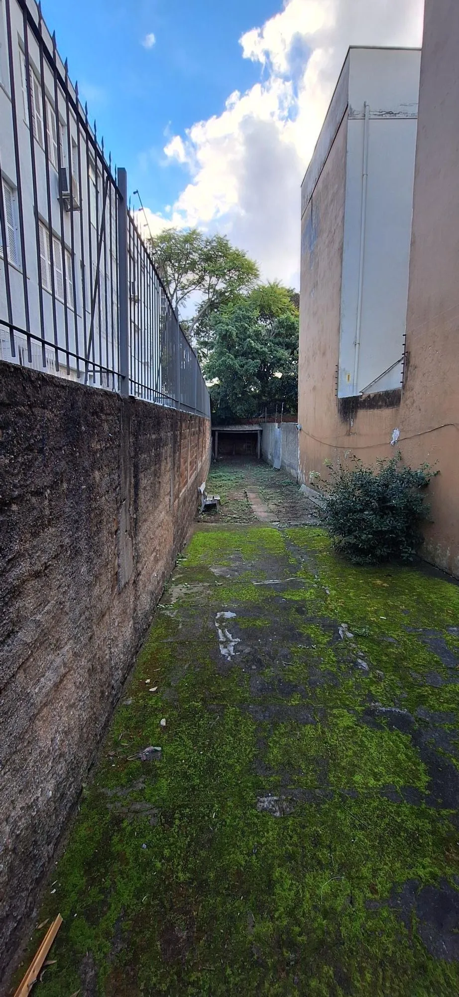Imagem Terreno com Excelente Potencial Comercial e Residencial no Menino Deus