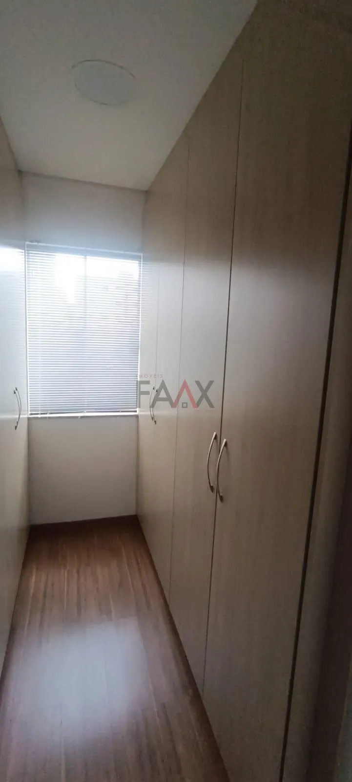 Imagem Apartamento 3 Dormitórios com Suíte e 2 Vagas no Bairro Santa Cruz