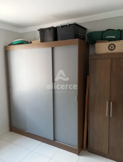 Imagem Casa à venda com 2 quartos , 70m² em Forquilhas São José