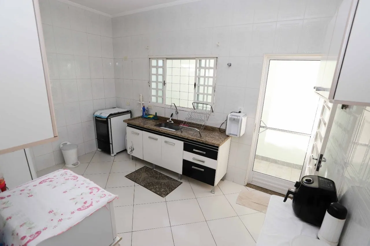 Imagem Casa à venda 3 Quartos, 1 Suite, 3 Vagas, 250M², Vila Suiça, Pindamonhangaba - SP