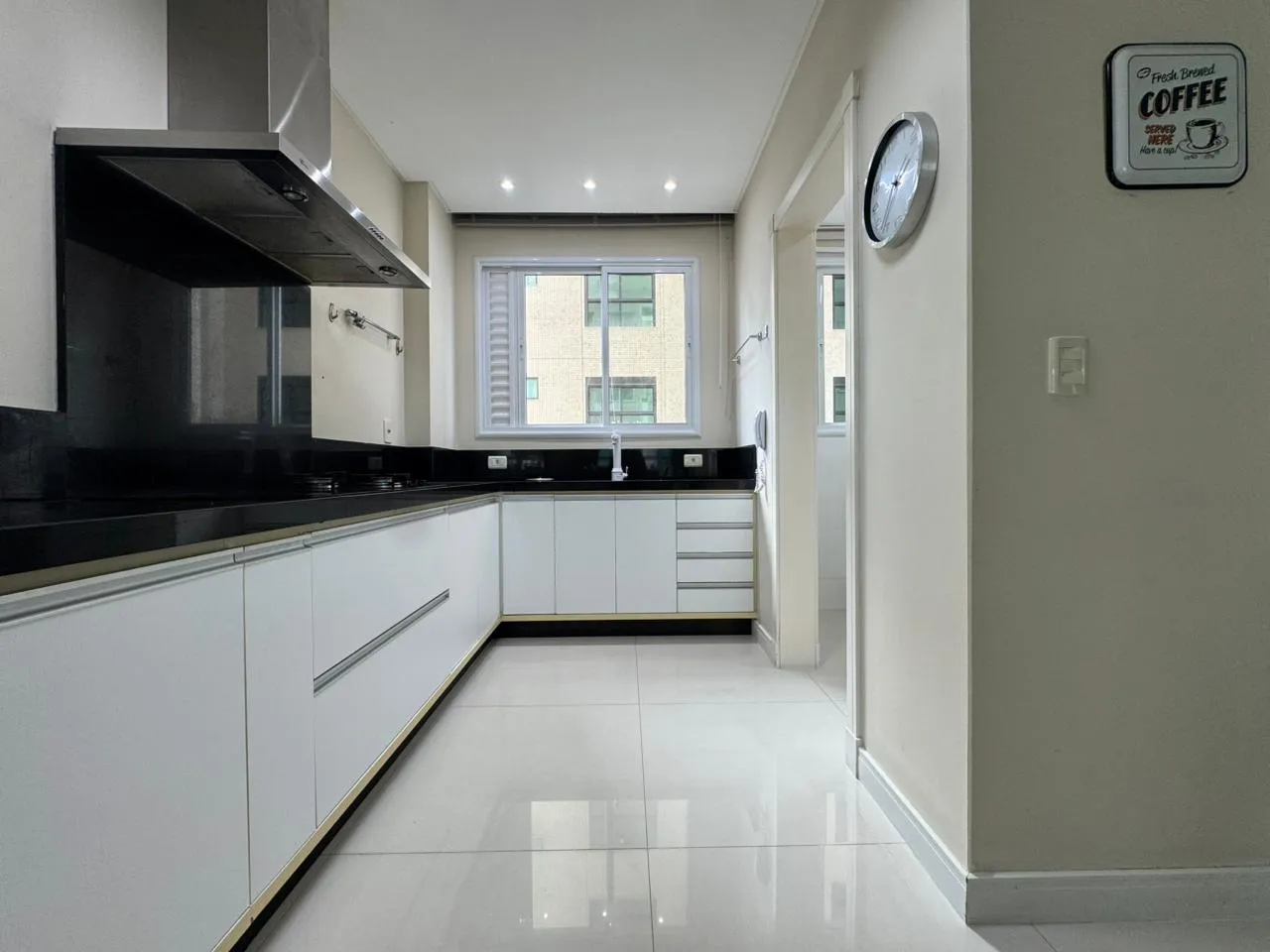 Imagem Apartamento à venda com 180m2 por R$ 2.300.000,00