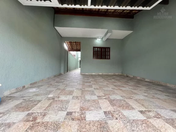 Imagem Sobrado em Praia Grande, com 2 dormitórios, ambos suítes, totalizando 132m².