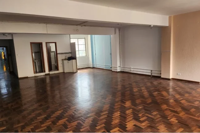 Foto do imóvel Loja para venda em Porto Alegre