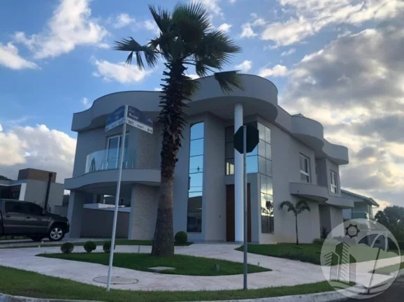 Imagem Linda casa no CALEDÔNIA em Camboriú com 3 Suítes de Esquina
